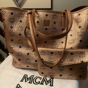 MCM Limonta metallic logo print tote bag ( champagne gold)